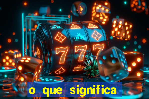 o que significa quando a luz acende sozinha